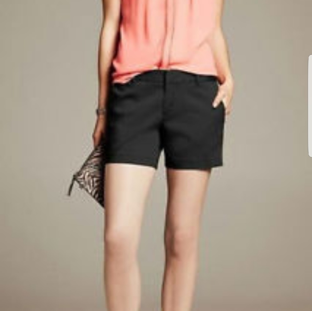 Banana Republic Avalon Black Shorts sz 6